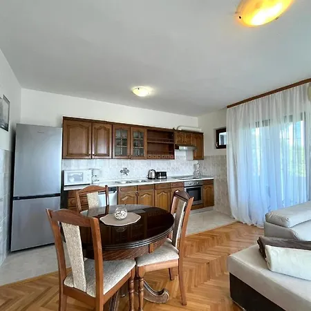 Amelie Apartment