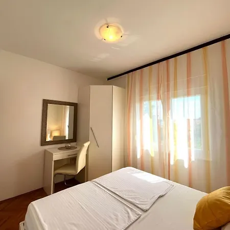 Amelie Apartment